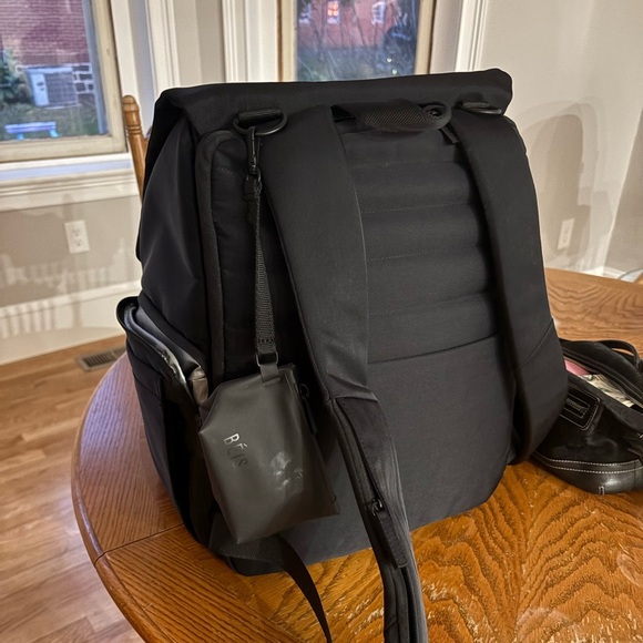BEIS Ultimate Diaper Bag- sold out new version - Picture 9 of 10